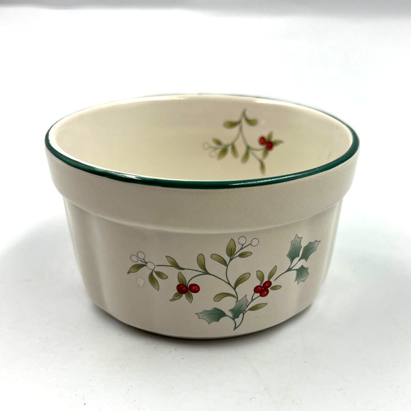 Pfaltzgraff Vintage Small Ramekin Souffle` Soup Dish Bowl Winterberry Pattern - Picture 2 of 9